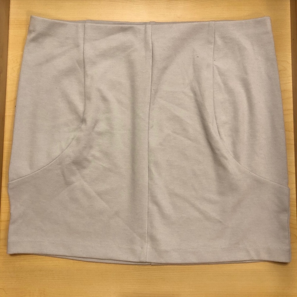 NWT Victoria’s Secret Sand Skirt size large